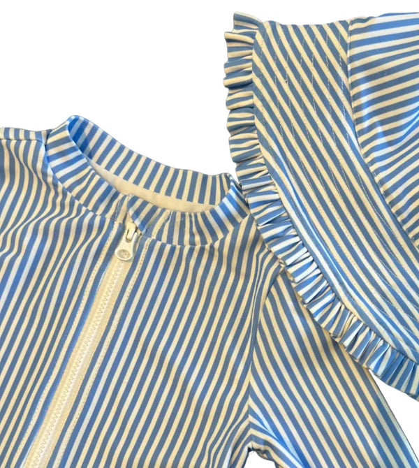 Gap Suit + Hat - 18-24M