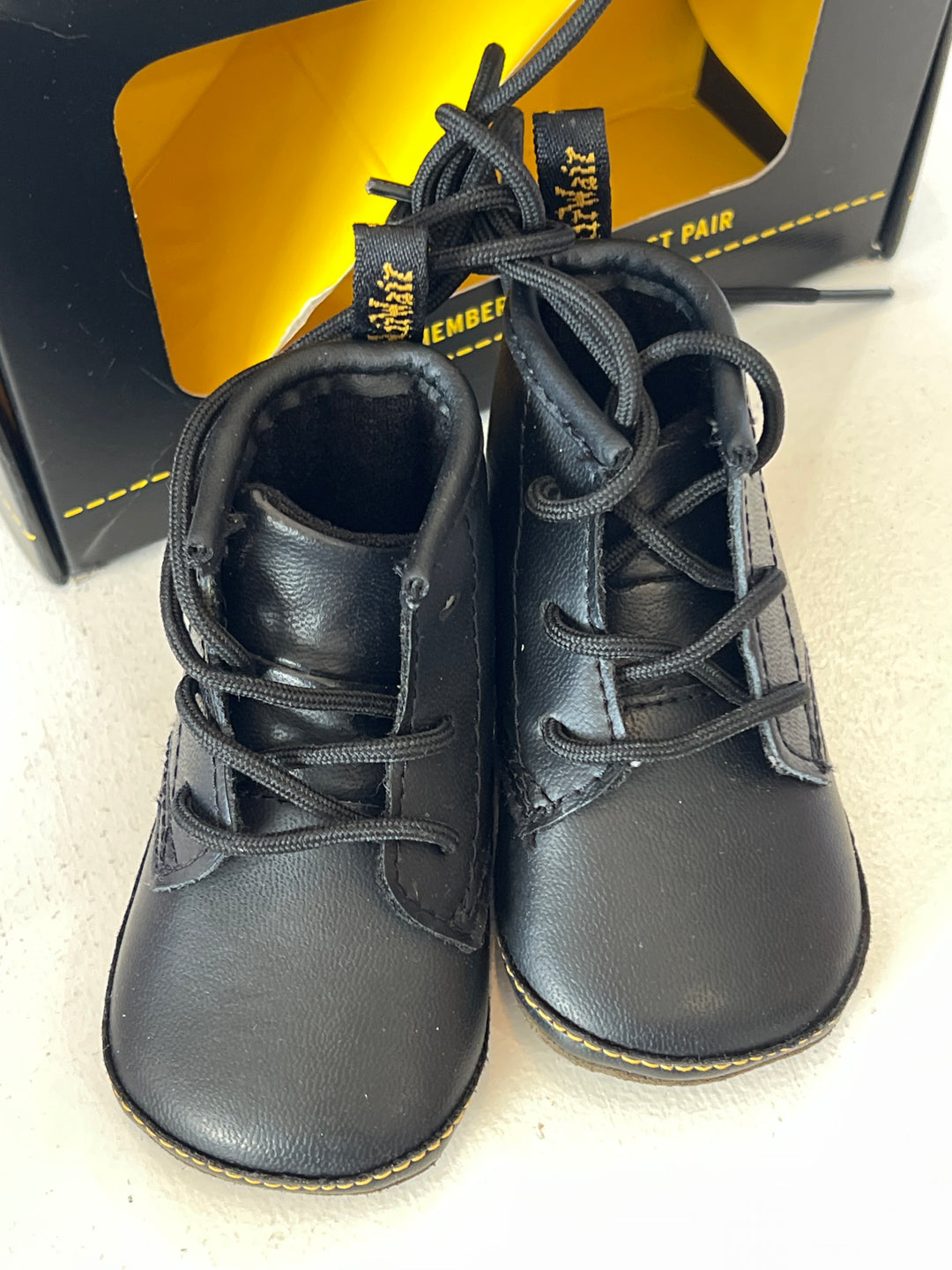Dr. Martens NWT Shoe - 2