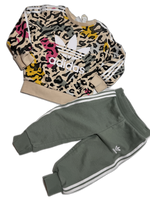 Load image into Gallery viewer, Adidas Sweat Set - 2Y
