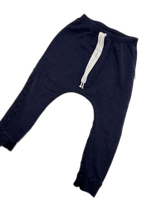 Load image into Gallery viewer, Portage &amp; Main Pant - 4Y
