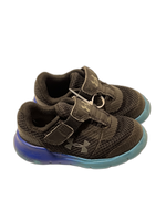 Load image into Gallery viewer, Under Armour Shoe - 6-12M
