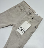 Load image into Gallery viewer, Zara NWT Jeans - 9-12M
