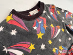 Load image into Gallery viewer, Children's sweatshirt with star and comet pattern on a gray background
