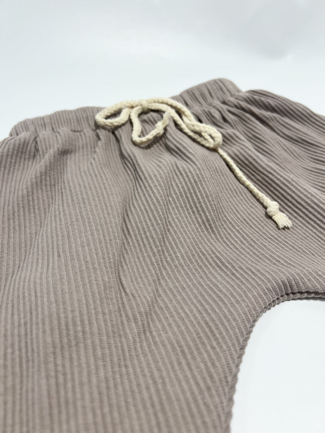 Kindly NWT Ribbed Pant - 2Y