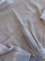 Load image into Gallery viewer, Kindly NWT LS Top - 3Y
