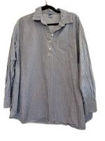 Load image into Gallery viewer, Old Navy Top - L
