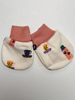 Load image into Gallery viewer, Oeuf NWT Mittens - 0/S
