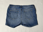 Load image into Gallery viewer, Gap Shorts - 32
