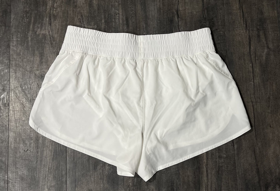 Gap Shorts - L