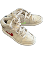 Load image into Gallery viewer, Nike HT Shoe - 11
