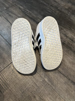 Load image into Gallery viewer, Adidas Superstar Shoes - 7
