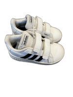 Load image into Gallery viewer, Adidas Superstar Shoes - 7
