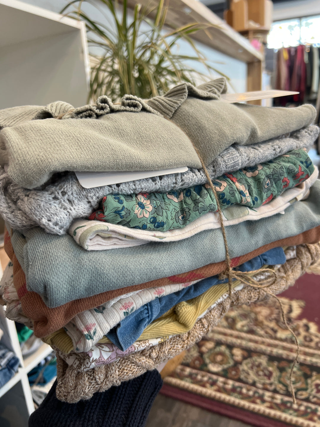 6-12M Neutral Girl Mini Curated Bundle #1