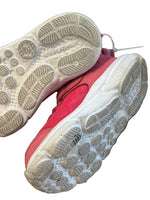 Load image into Gallery viewer, Under Armour Shoes - 7
