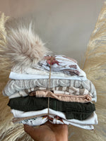 Load image into Gallery viewer, 3-6M Gender Neutral Curated Bundle
