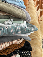 Load image into Gallery viewer, 18-24M Girl Curated Capsule Bundle

