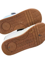 Load image into Gallery viewer, Kids Inc Shoes - 11
