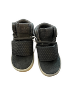 Load image into Gallery viewer, Adidas HT Shoe - 5
