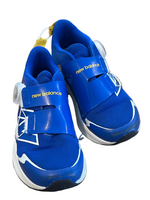 Load image into Gallery viewer, New Balance Shoes - 12
