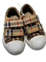 Load image into Gallery viewer, Burberry NA - Shoes - 9
