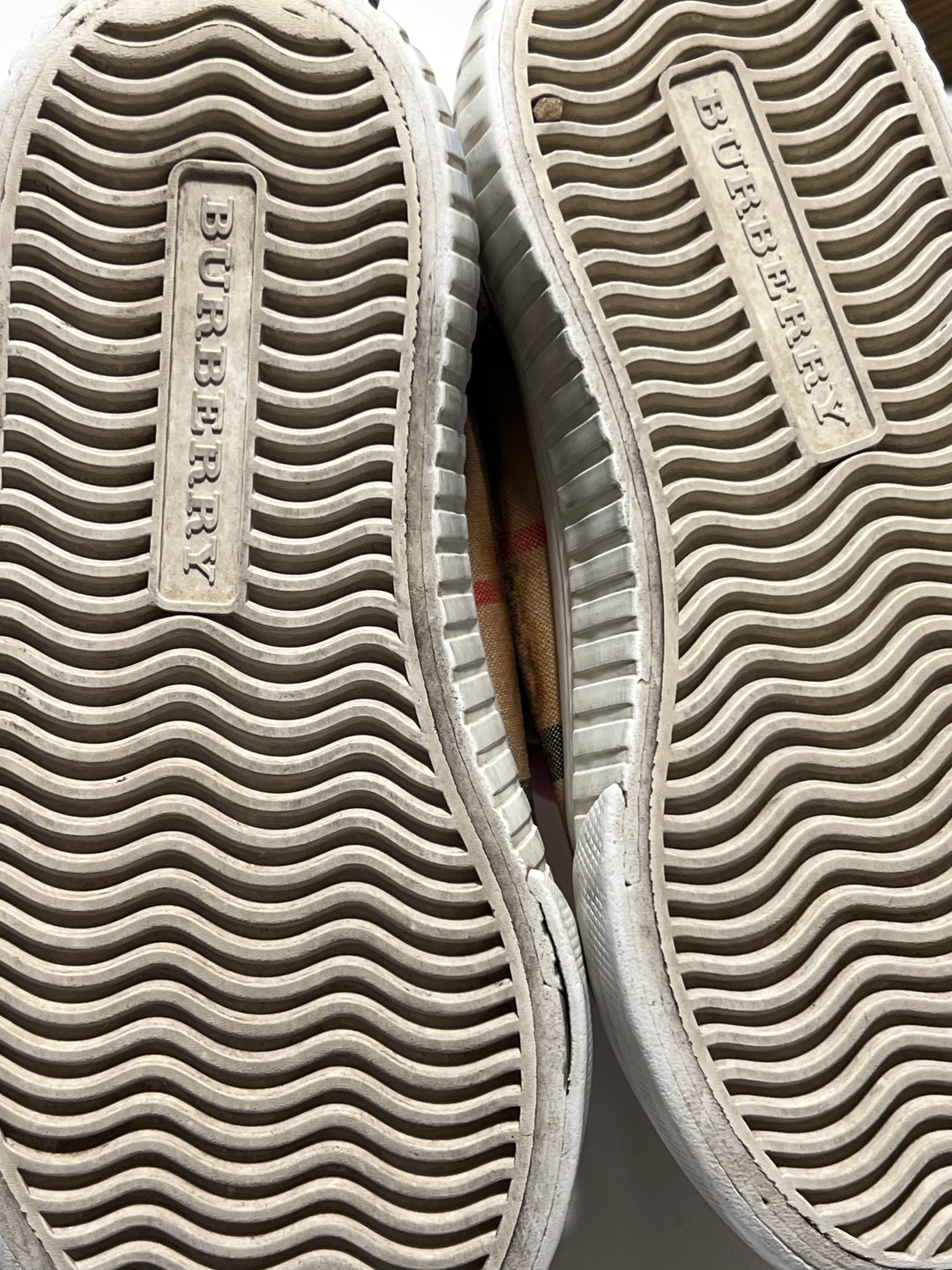 Burberry NA - Shoes - 9