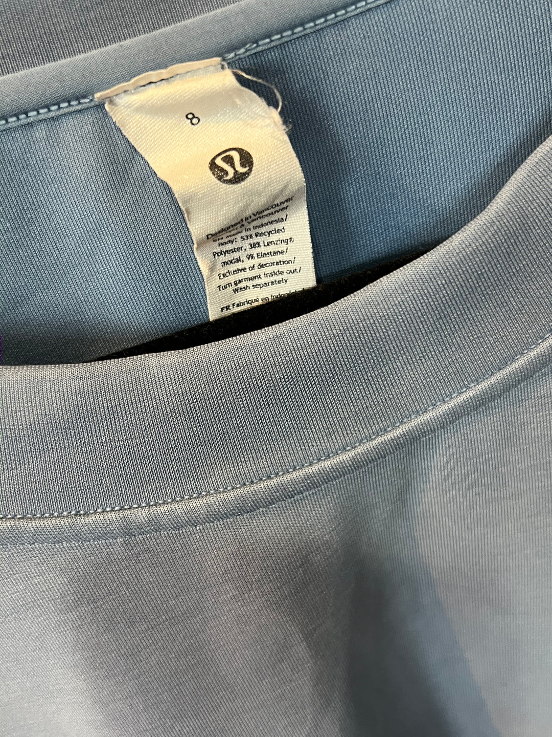 Lululemon CN Top - 8