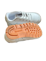 Load image into Gallery viewer, Reebok Shoe - 5
