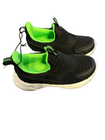 Load image into Gallery viewer, JF NWT Shoes - 10
