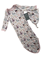 Load image into Gallery viewer, Emerson &amp; Friends Sleep Gown/Hat - NB
