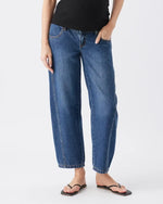 Load image into Gallery viewer, Ripe – Lex Barrel Leg Jean - Dark Wash
